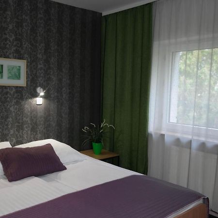 Hotel George Nadarzyn Dış mekan fotoğraf