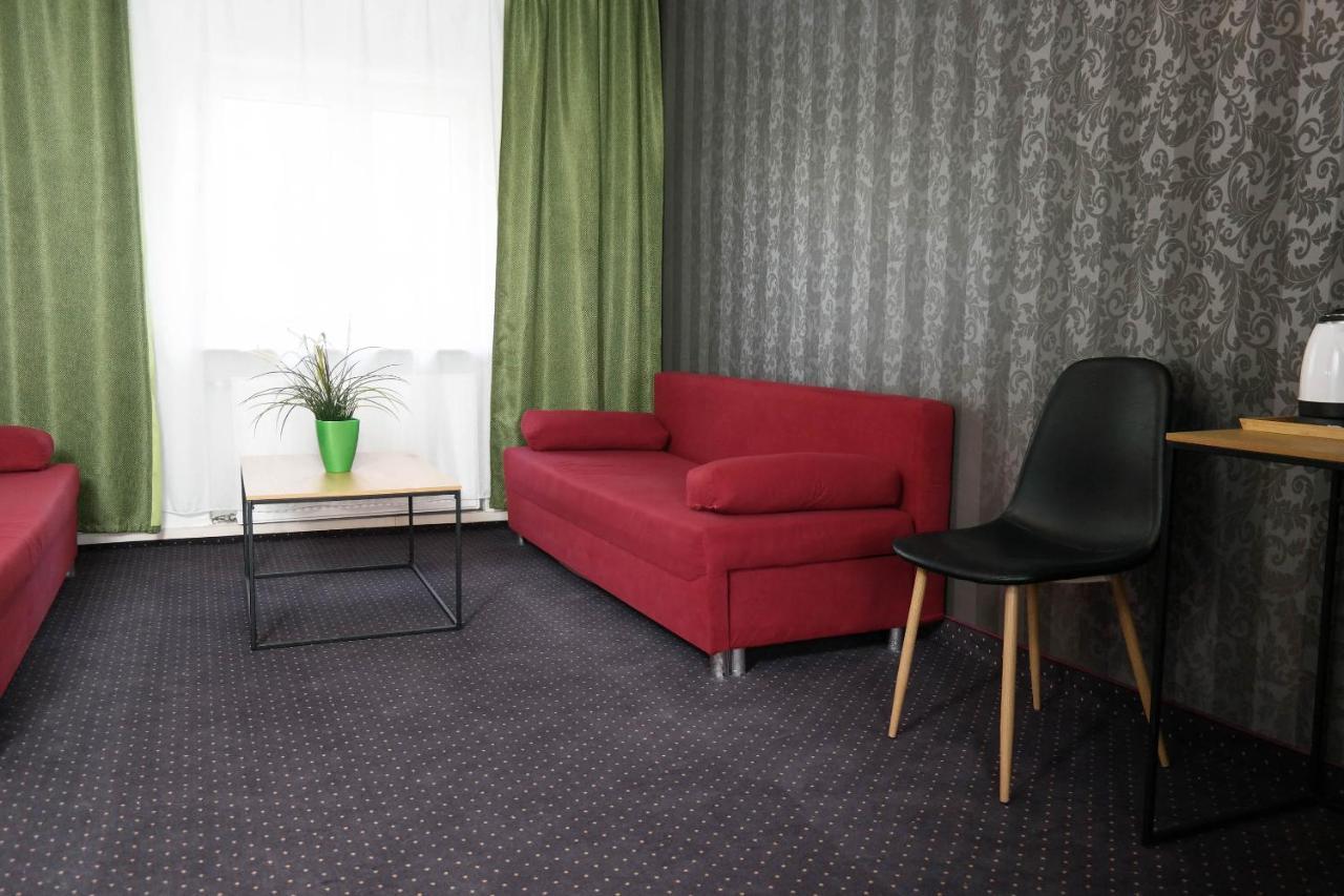 Hotel George Nadarzyn Dış mekan fotoğraf