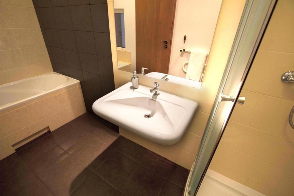 Hotel George Nadarzyn Oda fotoğraf
